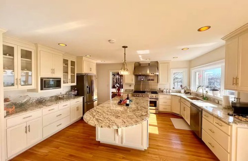 Hampton House | Waterview Oasis by Buckroe Beach