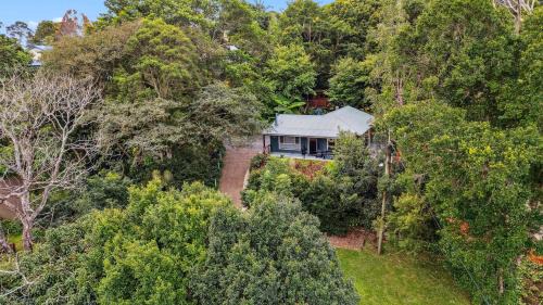 Maleny House | Wattle Cottage - A Stylish Hinterland Escape