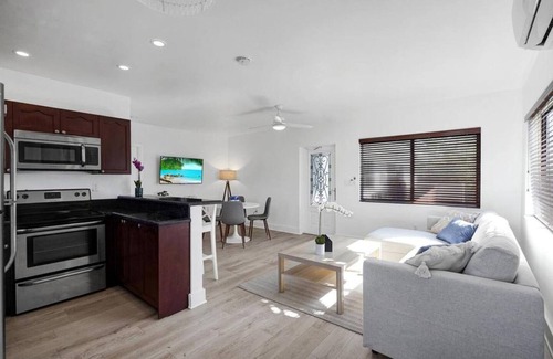 North Beach Apartment | Waves On Walnut 4-beach Access