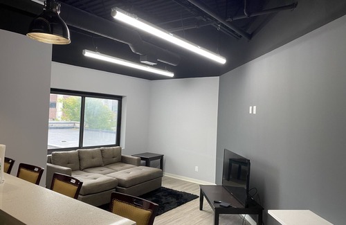 Dearborn Apartment | We are located around hotels and restaurants and airport are very close