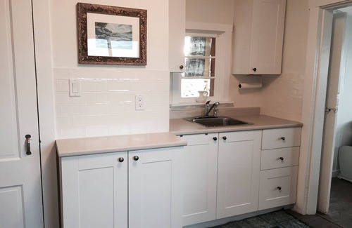 Regional District of Nanaimo Cottage | WE ARE SO SORRY, THIS PROPERTY IS NO LONGER AVAILABLE FOR SHORT TERM RENTALS.