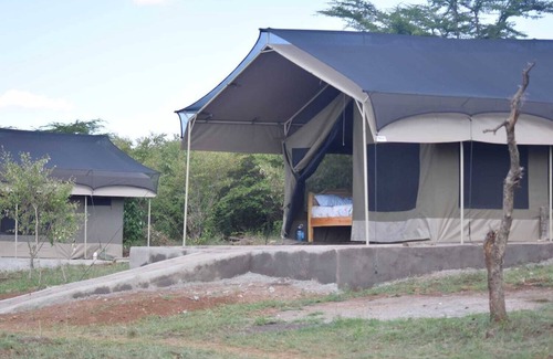 Ololaimutiek Cottage | we we are located at maasaimara 1.5 km from the main entrancen