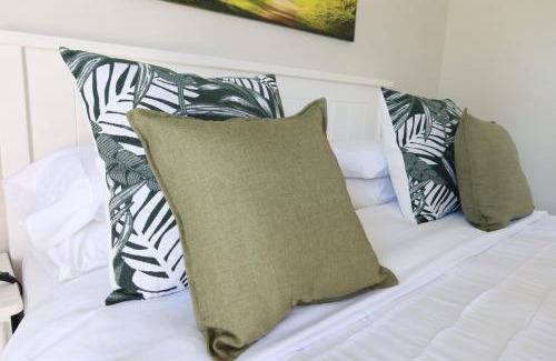 Port Elizabeth Apartment | Weaver Lane Country Escape - The Bandit Porcupine