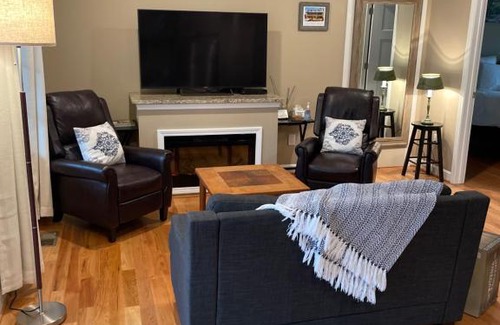 Weaverville Apartment | Weaverville cottage