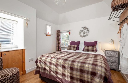 Ladybank House | WeeBothy at Redlands Country Lodge