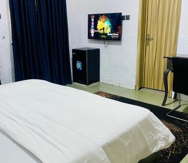 Lekki Phase 1 Hotel | Weena Hotel & Resort