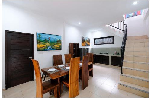 Kutuh Kaja Villa | Wegy House-3BR in Udub with Pool and Jungle view