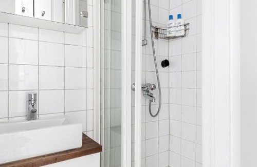 Ullanlinna Apartment | WeHost Fully Equipped Studio in Design District
