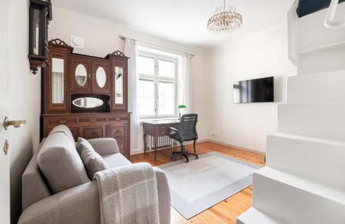 Kallio Apartment | WeHost Spacious Studio for 5 with a Kitchen