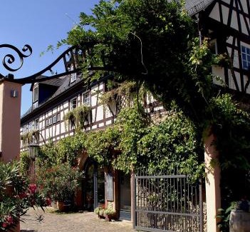 Altstadt Hotel | Weinhotel Koegler