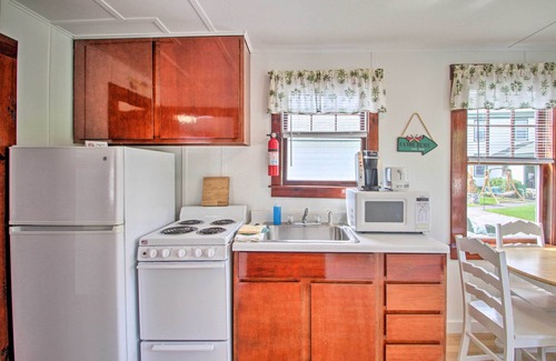 Laconia Cabin | Weirs Channel Cottage w/Beach Access!