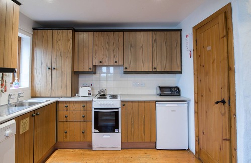 Bushmills Cottage | Weirs Snout: 3BD Cottage