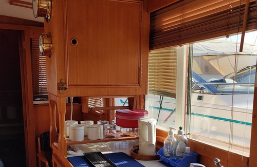 Villeneuve Loubet Beach Boat Rental | Welcome aboard / Bienvenue à bord