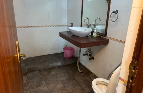 Lajpat Nagar Hotel | Welcome Stay Lajpat Nagar