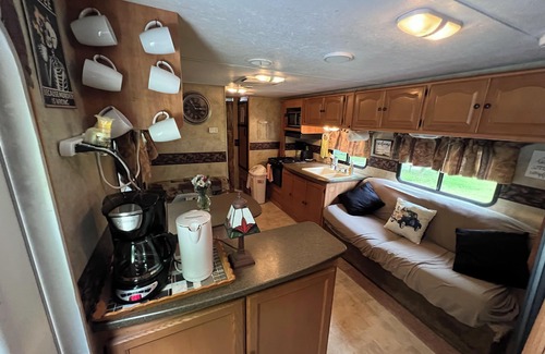 Ellijay House | Welcome to 12 acres of the rest and relaxation you deserve!