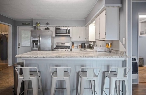Laneville Cabin | Welcome to Catfish Cabin!