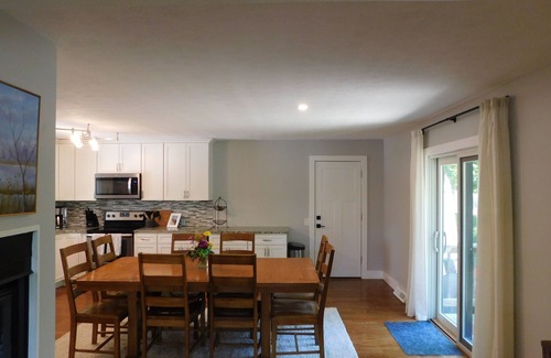 Manhattan House | Welcome to Conrow Corner - Minutes away from KSU Bill Snyder Family Stadium!