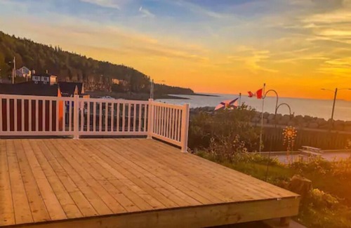 Hall's Harbour House | Welcome to Dolphin's Rest