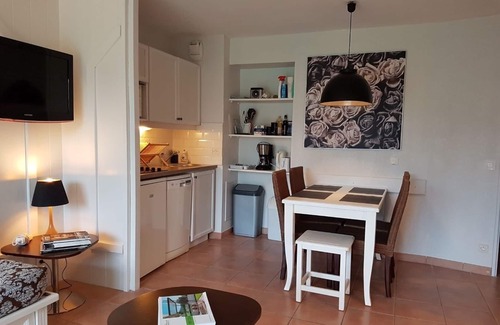 La Baule-Escoublac Condo | Welcome to L'APPART in Royal Park, just a stone's throw from the ocean.