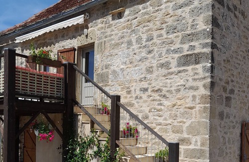 Ginals House | Welcome to La borde, a stunning holiday home with private pool in SW France