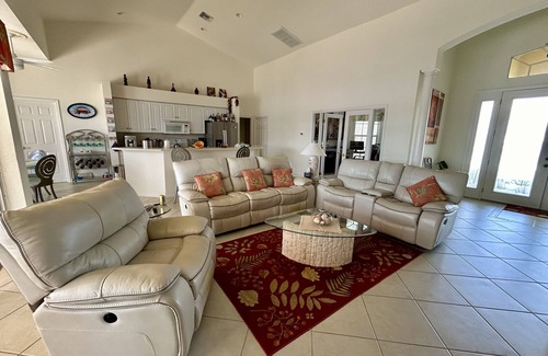 Burnt Store Villa | Welcome to Lake Residence