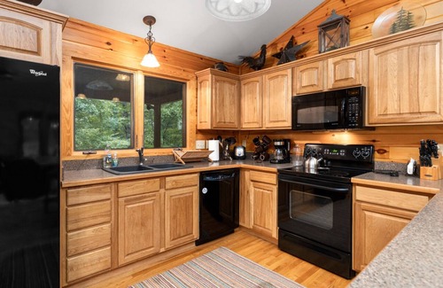 Chestnut Springs House | Welcome to our stunning 3-bedroom, 2-bathroom house nestled in the heart of Wintergreen, Virginia.