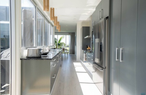 Omaha House | Welcome to Omaha Oasis