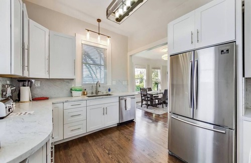 Oakland House | Welcome to our beautiful house with everything you need to enjoy the city!