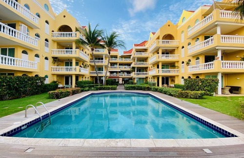 Pietermaai District Condo | Welcome to our Curacao Condo with Patio & Steps to the Pool Deck & Private Beach
