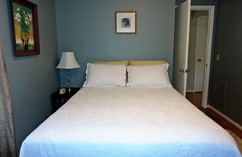 Westminster House | Welcome to our Lakefront home! Not far from Clemson. Sleeps 8 on main level.