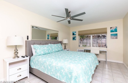 Harbordale Apartment | Welcome to Paradise Point! A delightful escape from the hustle of downtown.
