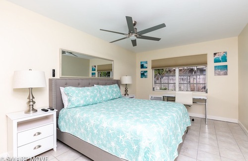 Harbordale Apartment | Welcome to Paradise Point! A delightful escape from the hustle of downtown.