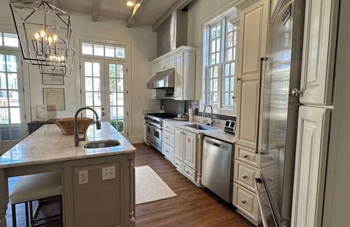 Miramar Beach House | Welcome to Paradiso Villa in the distinguished gated community of Caribe!