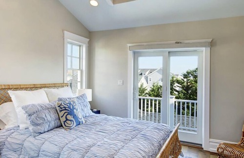 Stone Harbor House | Welcome to paradise in Southern Stone Harbor. Unobstructed southwestern wetland and bay views abound from this 4,000 s.f. 6 Bedroom, 6 Full Bath,