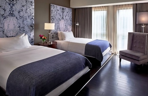 West Plaza Hotel | Welcome To Paradise! 2 Classy Units, Near Kemper Museum Of Contemporary Art