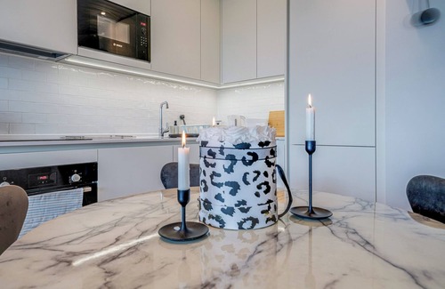 Alperton Apartment | Welcome to Plotseeker’s Central Wembley 2BR | Modern, clean & Connected