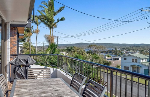 South Evans Head House | Welcome To Riverview Holiday Villa! Home Overlooking the Beautiful Evans River.