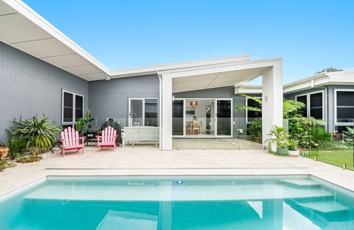Skennars Head Apartment | Welcome to ‘Seaside’!A coastal home designed with ease and entertainment in mind