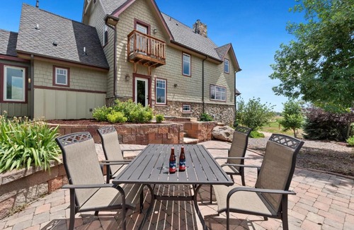 Fort Collins House | Welcome to Sunrise Ranch! Amazing Mountain Views!