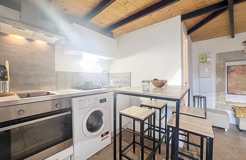 Montpellier City-Centre Apartment | Welcome to the charming mezzanine studio