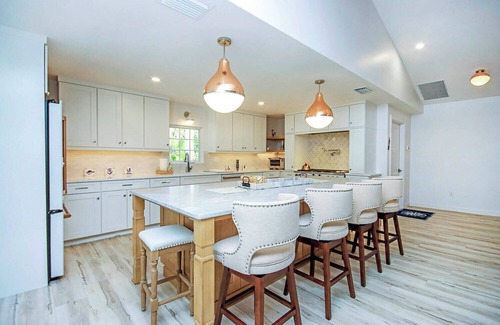 Gumbo Limbo House | Welcome to The Gumbo Limbo Home: Your Sanibel Island Oasis with Private Heated