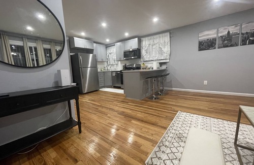 Queens House | Welcome to The Nest, Beautifully renovated 4 bedroom 2.5 Bath private property!