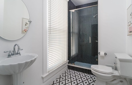Nellysford Hotel | Welcome to the newly appointed Everett Estate: Where Modern Luxury Meets Historic Charm