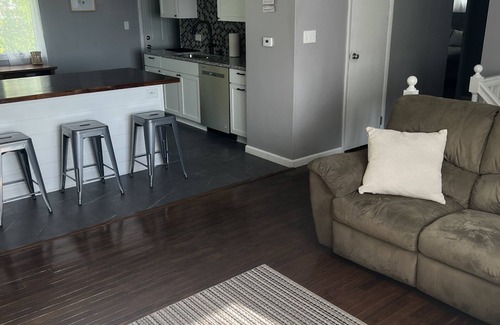 Champaign House | Welcome to the Thin Mint!