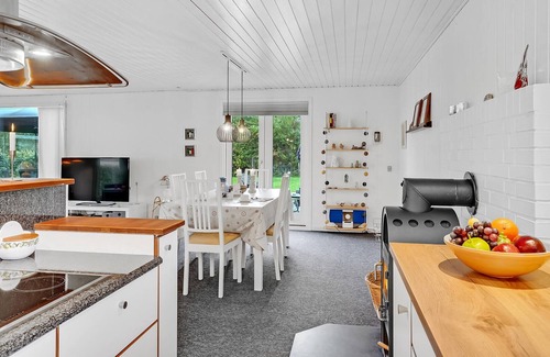Hadsund House | Welcome to this beautiful cottage?for a wonderful vacation near the sea.? ?