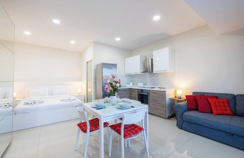 Għadira Apartment | Welcome to this charming one-bedroom apartment located in Mellieha, Malta