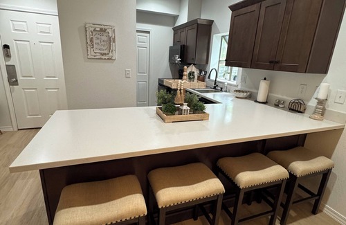 Branson West Condo | Welcome to this charming 2-bedroom condo located 5 mins from Silver Dollar City!