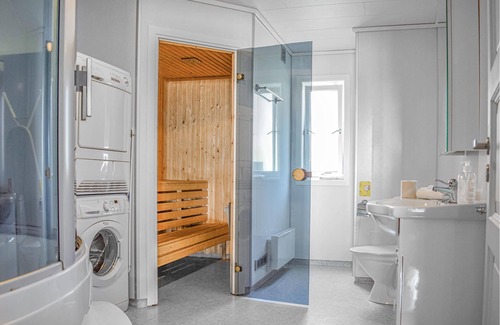 Nedstrand House | Welcome to this great vacation home in idyllic Liarvåg in Tysvær.