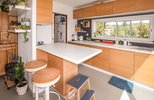 Lussas House | Welcome to this warm holiday home in the beautiful village of Lussas.