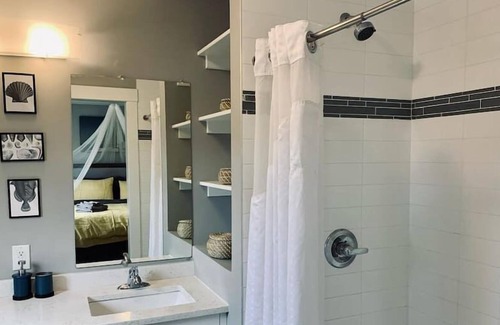 Halifax House | Welcome to your home away from home